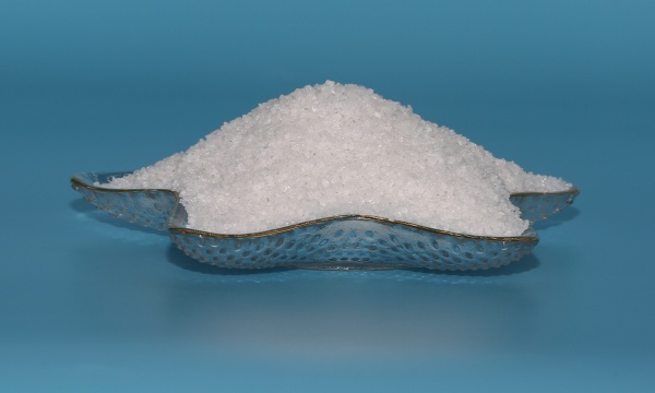如何維護和保養(yǎng)白剛玉噴砂設備？